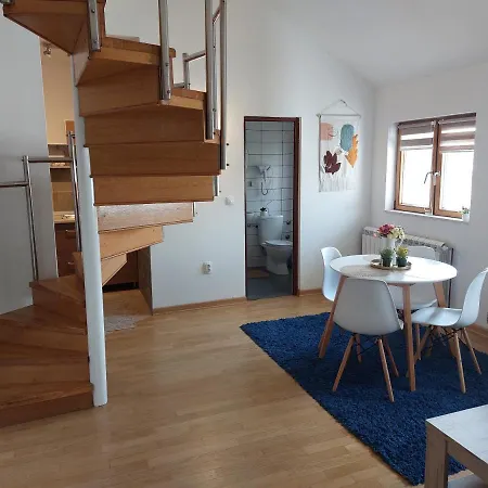 Mc One Bedroom 2 דירה Ledine